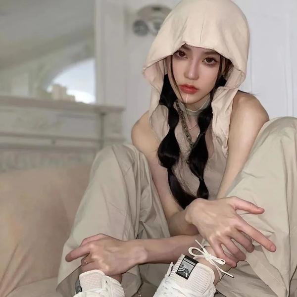 君是慕容卿似花