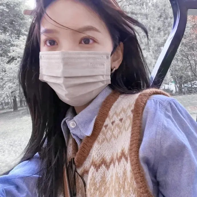 玛丽莲有深黑之眸
